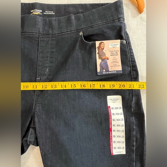 Levis Totally Shaping Pull On Bootcut  Dark Blue Jeans Comfort Stretch 18S NWT - Picture 11 of 13